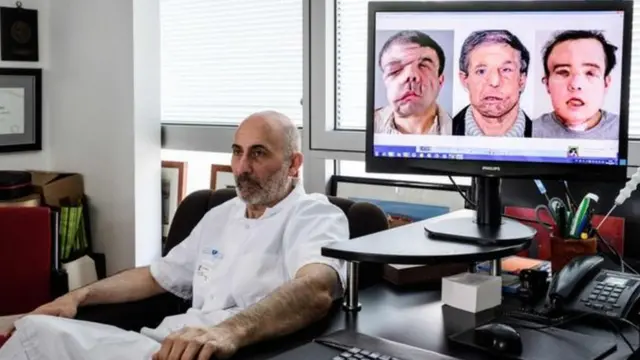 Prof Latieri oo ay gadaashiisa ka muuqdaan 3dii marxaladood ee Mr Hamon uu soo maray