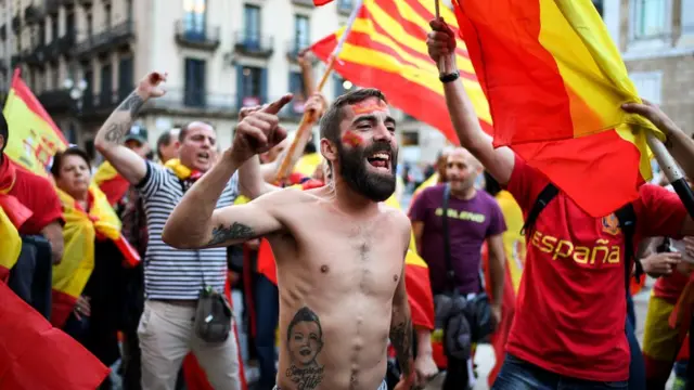 участники демонстрации