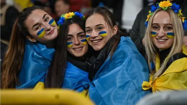 Матч Англія-Україна. "Вся Україна мріє про перемогу на Вемблі" - BBC ...