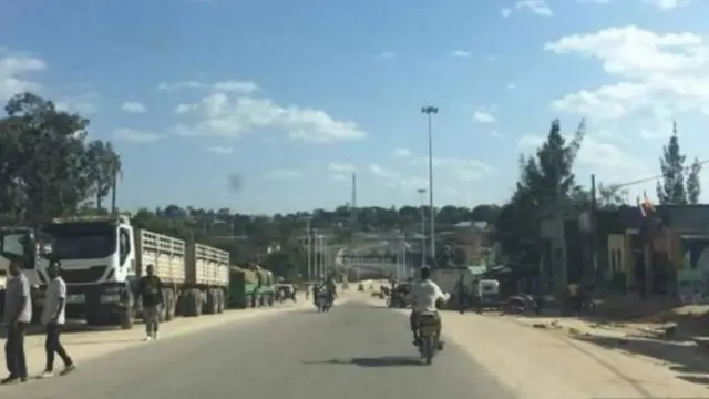 Garba-ciise waxaa dhex marta wadada isku xirta Itoobiya iyo Jabuuti