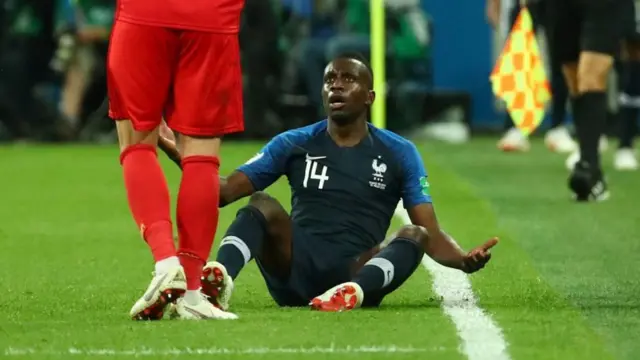 Matuidi akilalamika baada ya kuchezewa visivyo mechi dhidi ya Ubelgiji