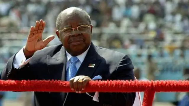 Rais mstaafu wa Tazania, Benjamin Mkapa, aliyeaga dunia siku ya Alhamisi, aliliongoza taifa kwa miaka 10 baada ya uchaguzi wa kwanza wa vyama vingi mwaka 1995
