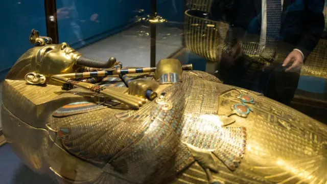 تابوت توت عنخ آمون