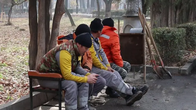 жумушчулар