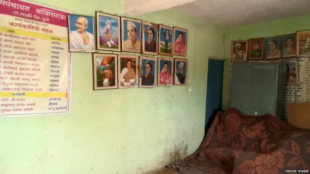 याच खोलीत त्या पाच जणांना बेदम मारहाण करण्यात आली.