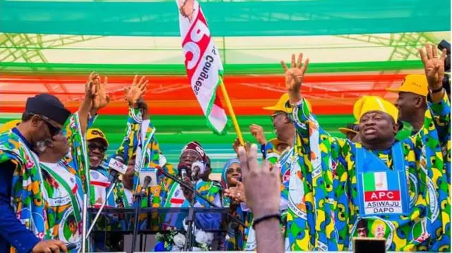 Tinubu laarin awọn agba oselu nibi ipolongo ibo