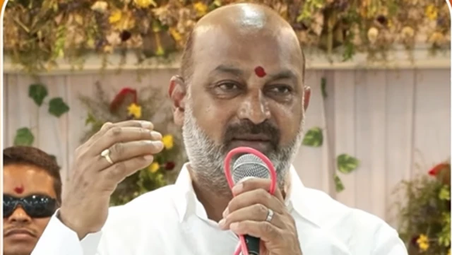 బండి సంజయ్, బండి భగీరథ్, పోక్సో, లైంగిక వేధింపులు, రాజకీయాలు