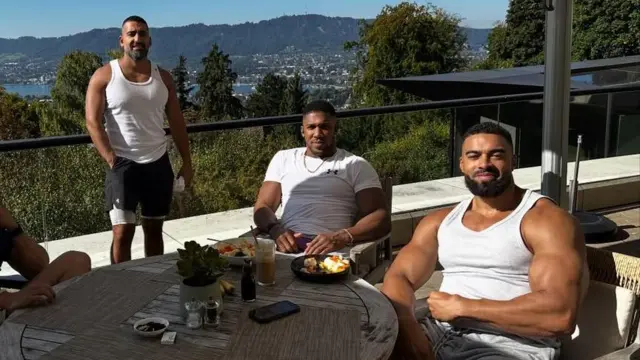 Foto Anthony Joshua, Sina Ghami na Latif Ayodele