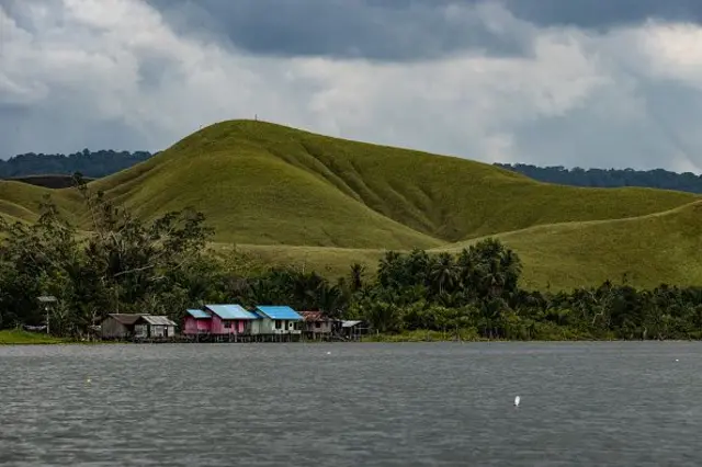 Papua, Sentani