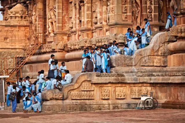 பள்ளி, கல்லூரிகளில் சாதி பெயர்களை நீக்க உத்தரவு