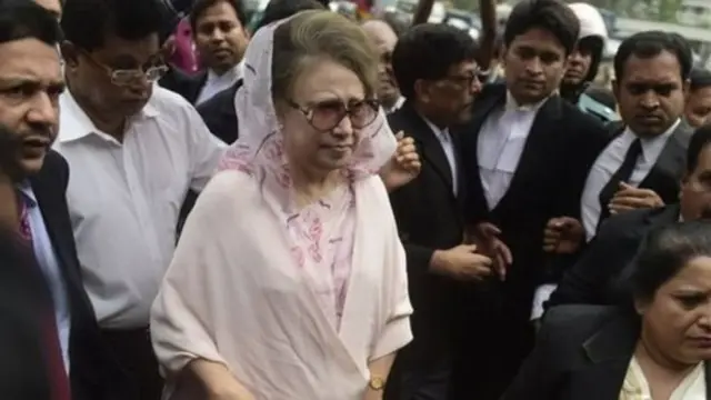 বিএনপি চেয়ারপার্সন খালেদা জিয়া দুর্নীতি মামলা দণ্ডিত হয়ে এখন জেলে