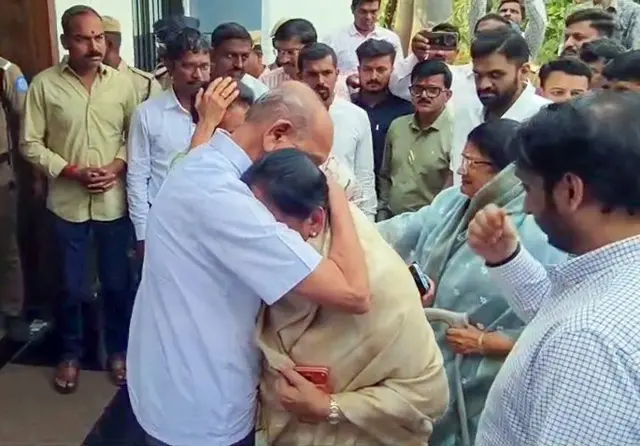 सुनेत्रा पवार