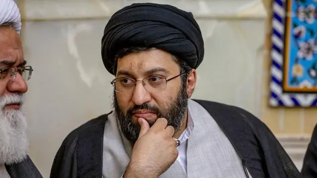 Seyyed Meysam Hosseini Khamenei, o filho mais novo do líder supremo do Irã, Ali Khamenei, em maio de 2017 em Teerã, Irã.