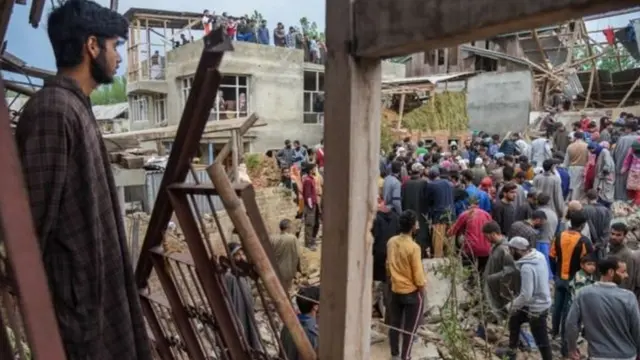 چھ مئی کی صبح انڈیا میں سکیورٹی حکام نے ریاض نائیکو کو ان کے ساتھی کے ہمراہ ہلاک کر دیا تھا