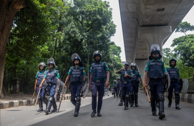 బంగ్లాదేశ్, విద్యార్థుల ఆందోళనలు, ఆపరేషన్ డెవిల్ హంట్