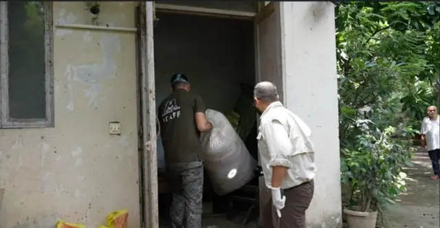 டெல்லியில் அதிகளவு பாம்புகள் படையெடுப்பது ஏன்?