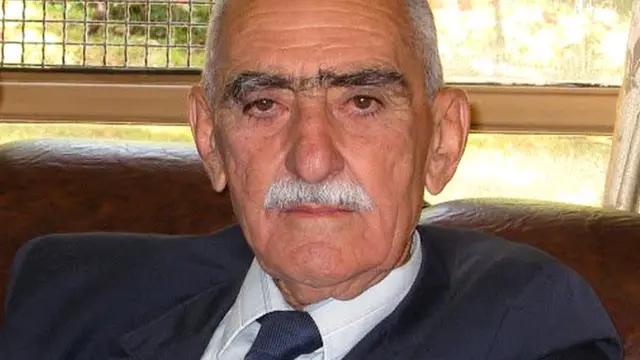 ایرج افشار
