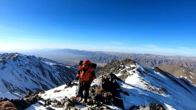 غرونه او لوړې یوه هېواد ته د طبیعت خوښو او غرختونکو د ورماتېدو او د ګرځندوی صنعت د ودې له اصلي سرچینو ګڼل کېږي.