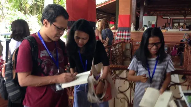 EKo Kurniawan, salah satu sastrawan bintang UWRF 2016