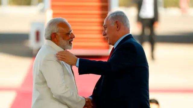 ভারতের প্রধানমন্ত্রী নরেন্দ্র মোদী ও ইসরায়েলের প্রধানমন্ত্রী বেনিয়ামিন নেতানিয়াহু