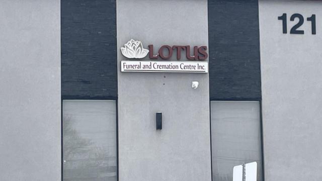 கனடாவில் "மிக மோசமான" சூழலில் இந்திய மாணவர்கள்