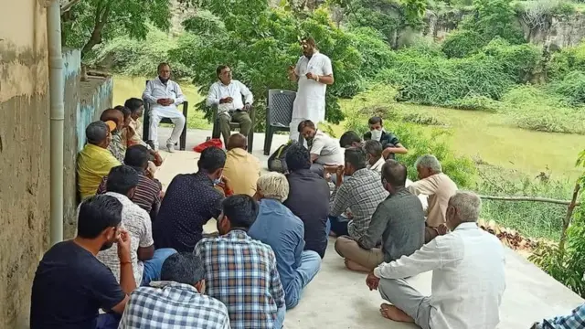 મોર બચાવો અભિયાની મિટિંગમાં પંખીપ્રેમીઓ