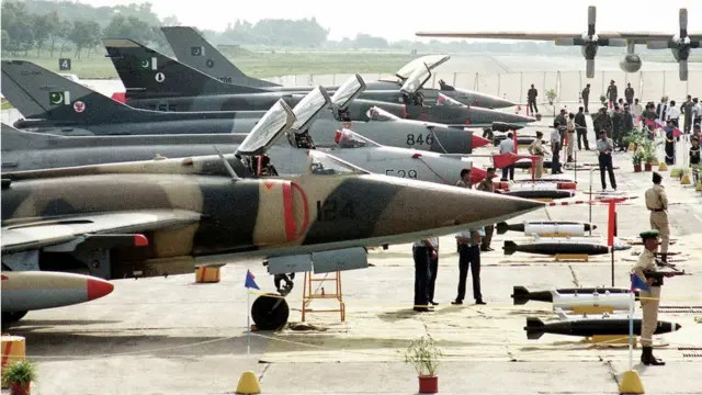 పాక్ వైమానిక దళం