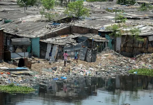 தமிழ்நாடு பட்ஜெட்: கூவம் ஆறு குழந்தைகள் குளித்து மகிழும் அளவுக்கு தவெக அரசால் சுத்தப்படுத்த முடியுமா?