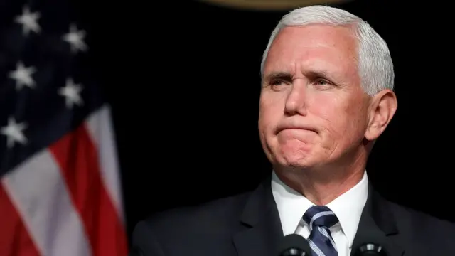 அமெரிக்க துணை அதிபர் மைக் ஃபென்ஸ்