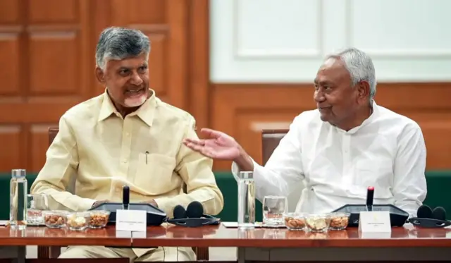 नितीश कुमार 