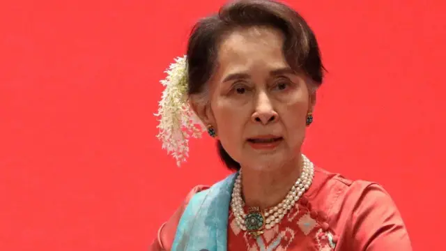 أونغ سان سو تشي