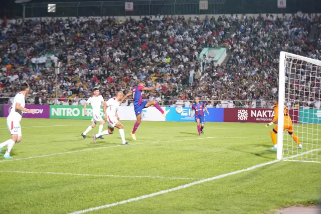 Голдун автору Ривалдо болду. 