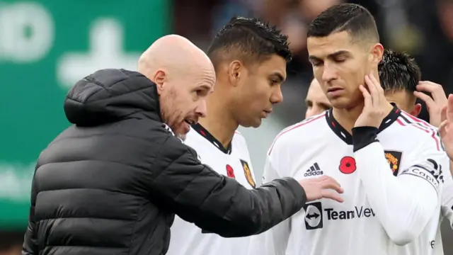 န﻿ည်းပြ တင်ဟတ်ဂ်နဲ့ ရော်နယ်ဒို