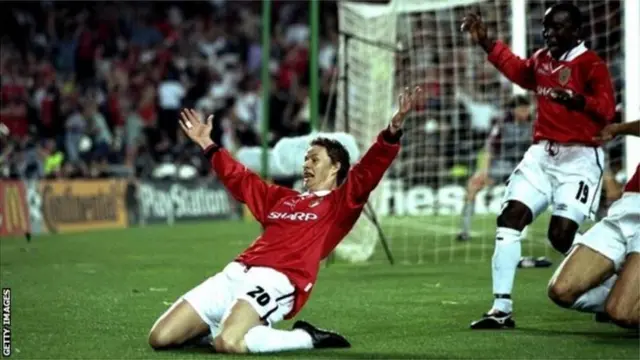 Solskja ghi bàn thắng mang lại thắng lợi cho Manchester United trong trận chung kết Champions League năm 1999.
