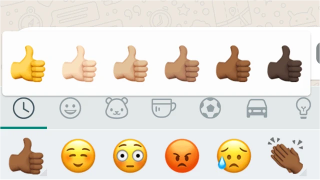 Certains émojis sont déclinés en 6 couleurs allant du jaune au noir, pour représenter les différentes couleurs de peau.