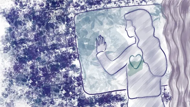 فتاة عند الشباك