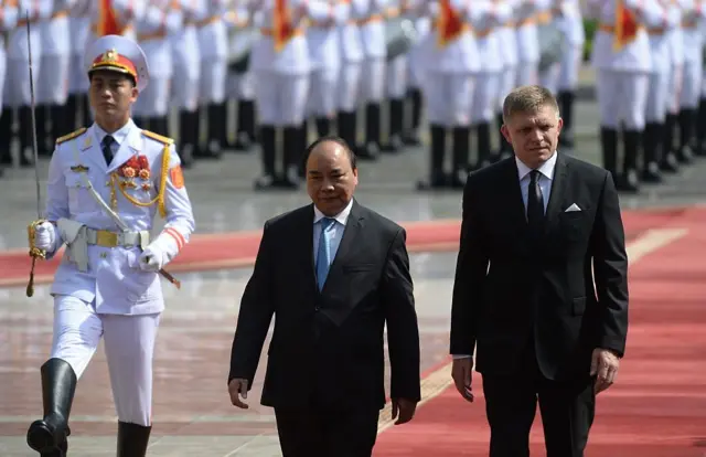 Ông Nguyễn Xuân Phúc, ông Robert Fico tại Hà Nội tháng 7/2016