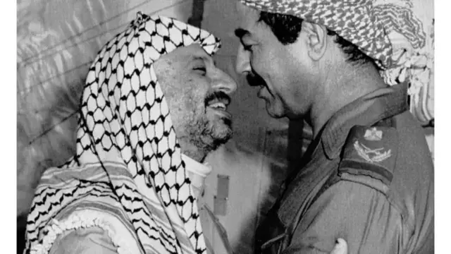 صدام حسین اور یاسر عرفات