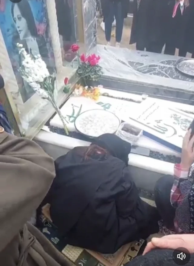 سوگواری برای ژینا امینی