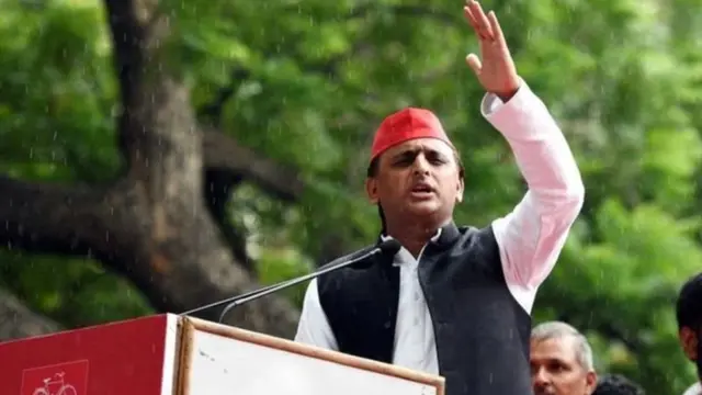 अखिलेश यादव