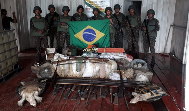 Carnesportingbet quer valercaça e armas apreendidas pelo Exércitosportingbet quer valeroperação na Tríplice Fronteira.