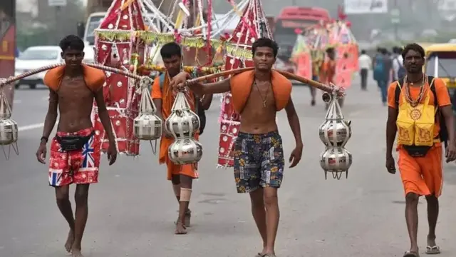 कांवड यात्री