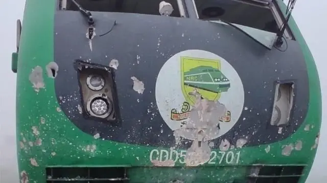 Yadda 'yan bindiga suka lalata wani jirgin kasa a hare-harensu na baya a hanyar Abuja zuwa Kaduna