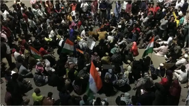 సీఏబీలో ముస్లింలను పక్కనబెట్టడం తనకు బాధ కలిగించిందని కేసీఆర్ చెప్పారు.