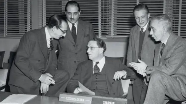 काश्मीर प्रश्नावर संयुक्त राष्ट्रांनी स्थापन केलेल्या समितीचं संग्रहीत छायाचित्र