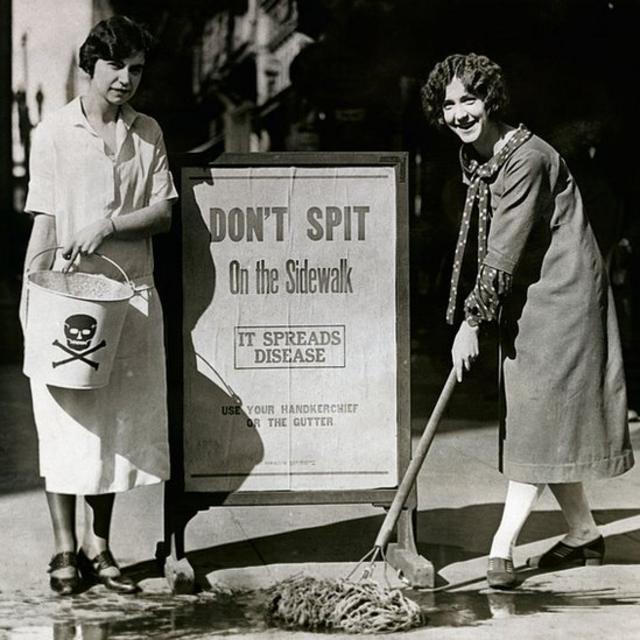 Campanhas contra cuspirbrbet onlinelocais públicos.