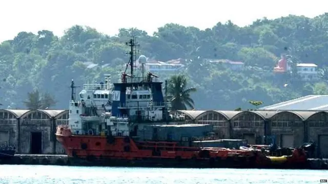 ඇවන්ගාඩ් ව්‍යාපාරයට අයත් නෞකාවක්