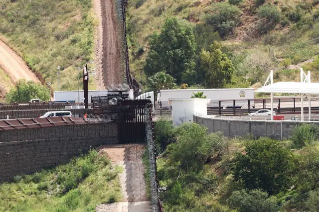 મૅક્સિકો, ડોનાલ્ડ ટ્રમ્પ, વેનેઝુએલા, કોલંબિયા, ગ્રીનલેન્ડ, દુનિયા, બીબીસી ગુજરાતી 