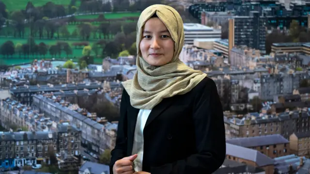 زهرا حسینی دانشجوی پزشکی 