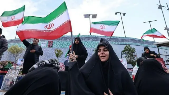 லெபனான் மீதான தாக்குதல்கள் உடனடியாக நிறுத்தப்படாவிட்டால், எதிரிகள் 'வருந்தும்' வகையிலான பதிலை அளிக்கப்போவதாக இரான் எச்சரித்துள்ளது.
